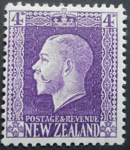 New Zealand 1915 GV Four Pence p14 x 14½ SG 422h mint