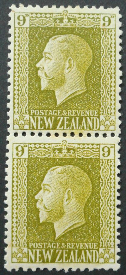 New Zealand 1915 GV Nine Pence vertical pair SG 429f mint