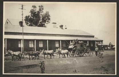 Rhodesia photograph with Archives cachet of Mazoe Coach outside Salisbury Post Office 1908